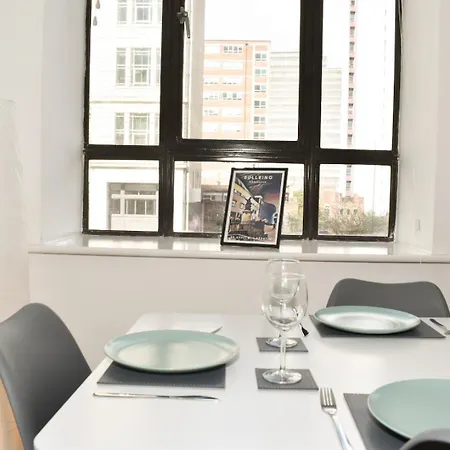 Vibrant Serviced In Central Birmingham