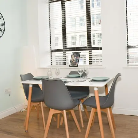 Vibrant Serviced In Central Birmingham